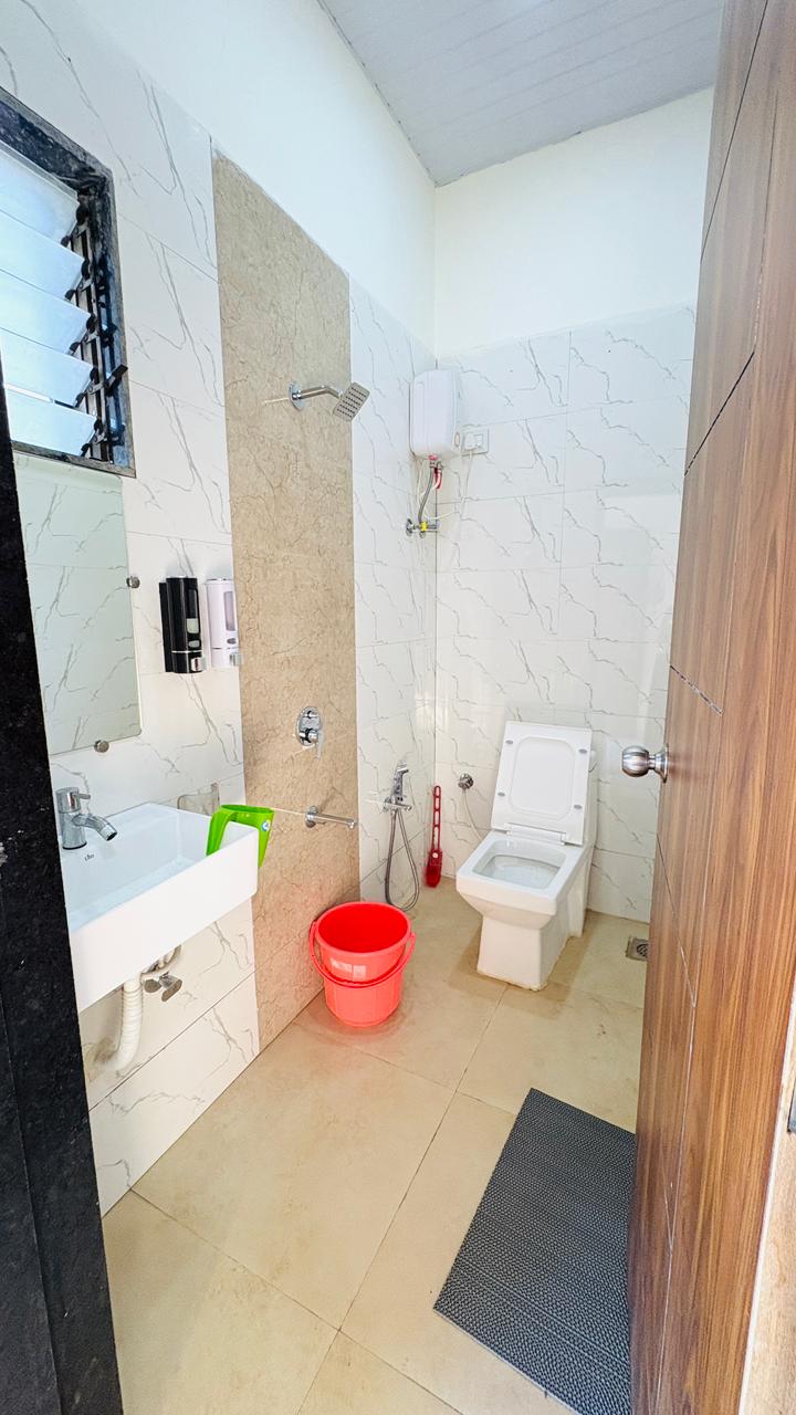 Modern bathroom with geyser